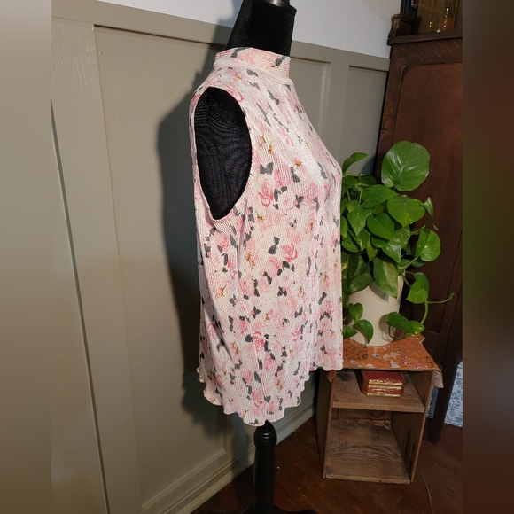 Pink rose/Sleevless/Turtleneck blouse - Picture 2 of 5